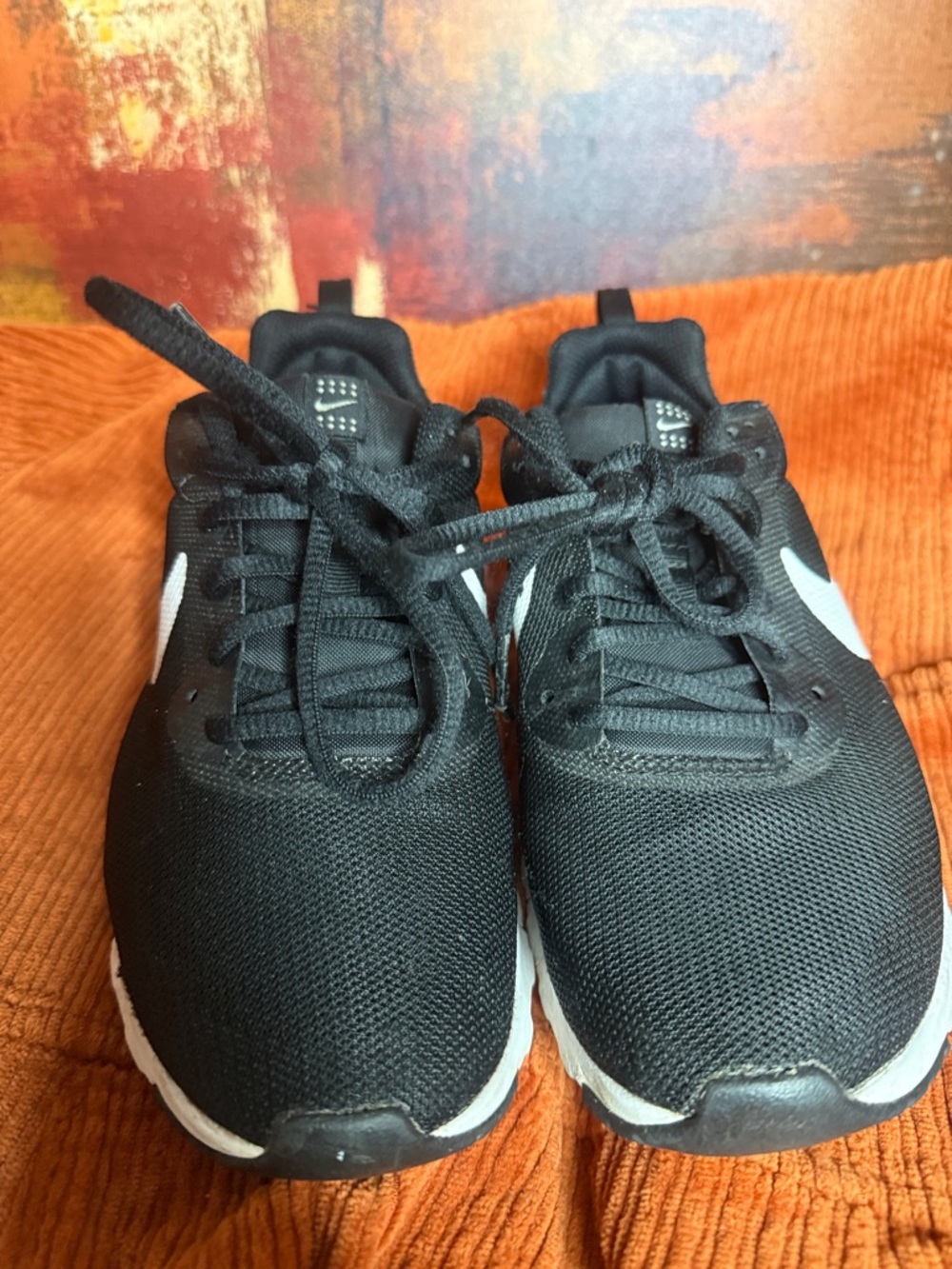 Nike Kids Black and White Sneakers - Picture 2 of 4